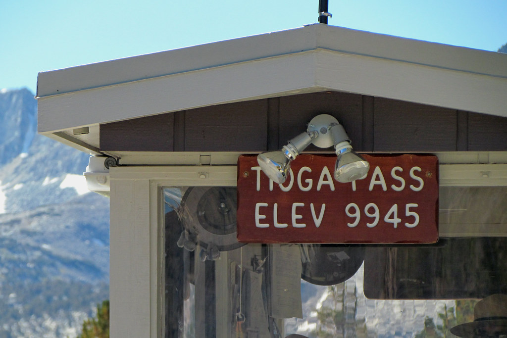 Tioga Pass Elev 9945 sign On Toll Booth Hwy 120 Yosemite N… Flickr