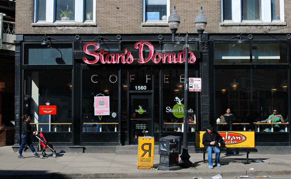 Stan's Donuts 1560 N Damen Ave, Chicago, Illinois. Cragin Spring