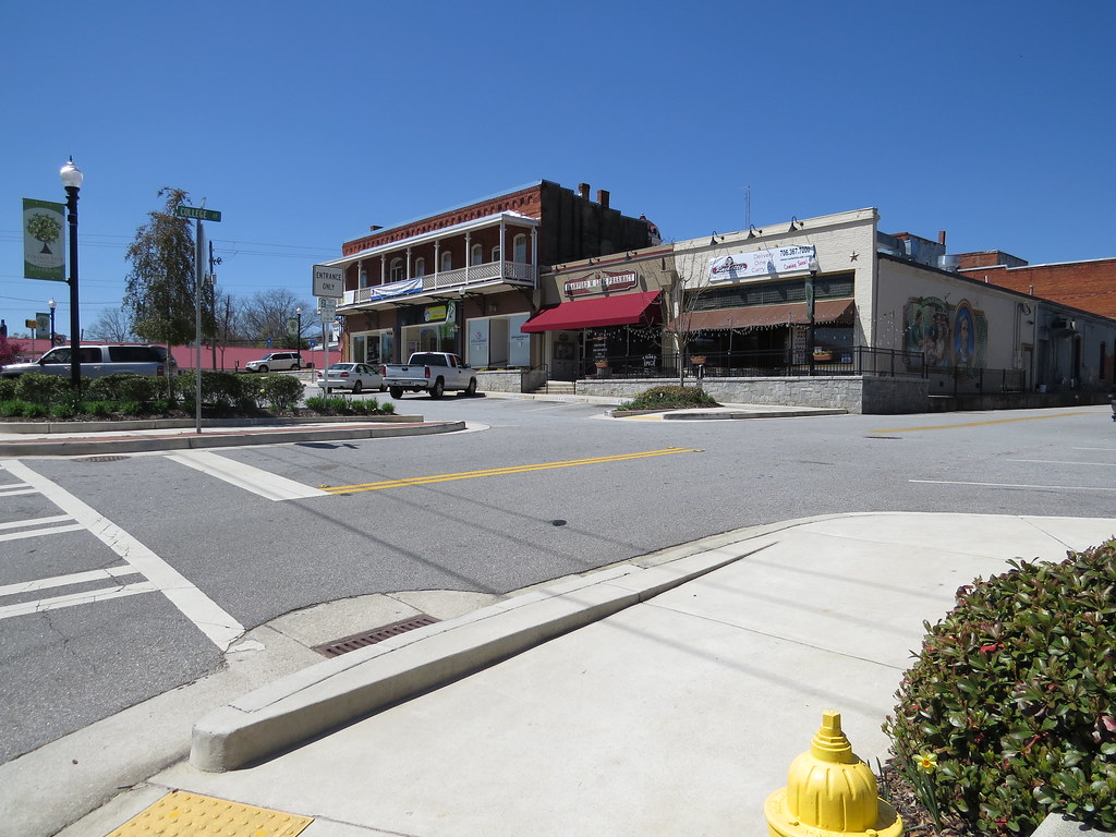 Jefferson, GA Crawford W Long Pharmacy and Rachetti's Cafe… Flickr