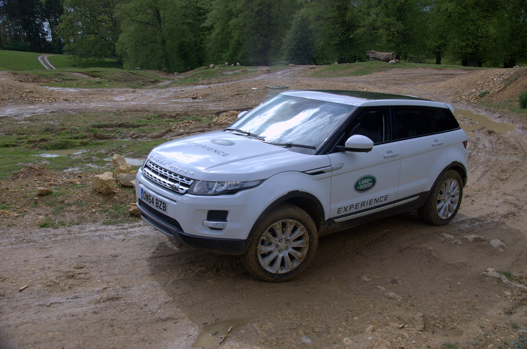 Land Rover Experience East of England Rockingham Castle 7t… Flickr