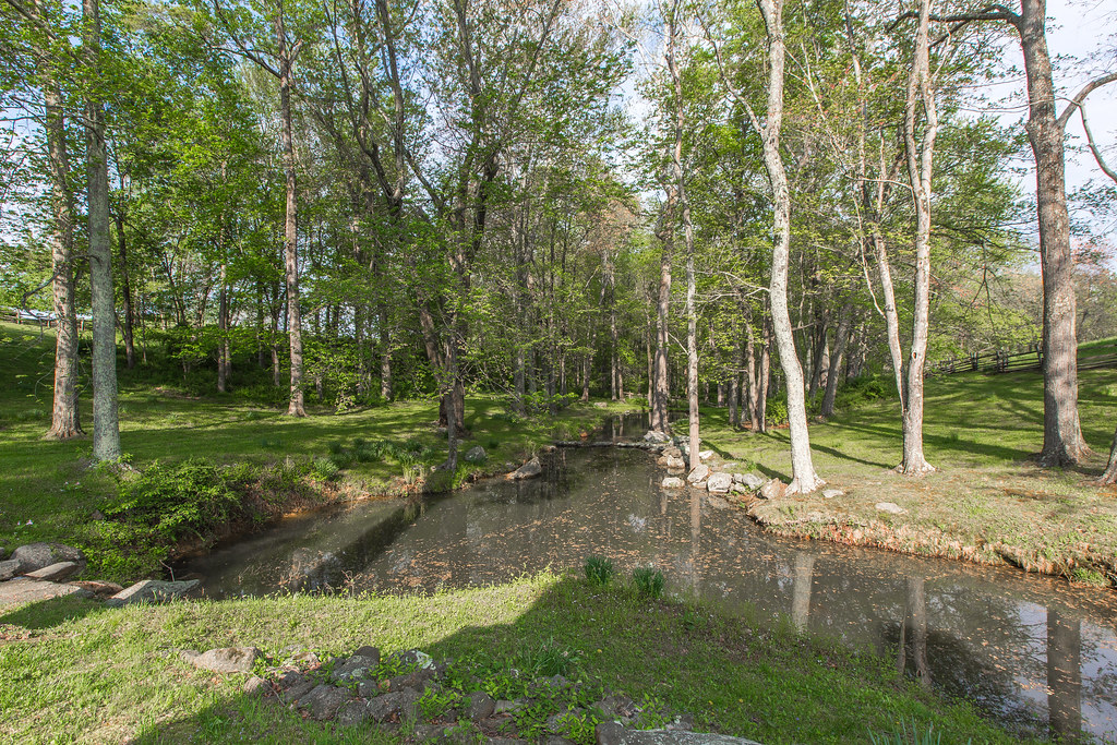 Oakendale FarmLog Cabin Exterior031 Bryan Vaughan Flickr