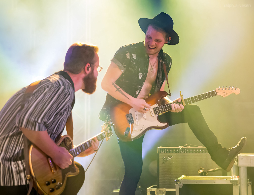 Rainbow Kitten Surprise performing in Austin, Texas (2018… Flickr