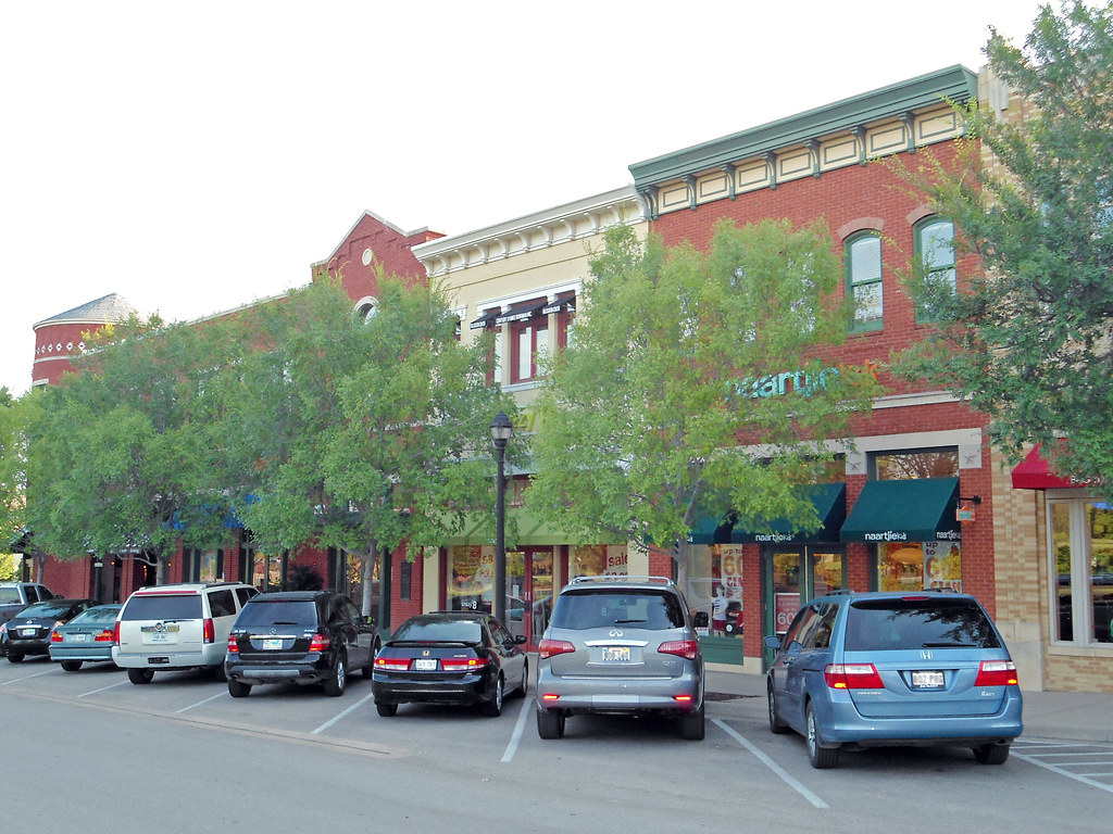 Stores facing Rustin Park, Southlake Town Square These sto… Flickr