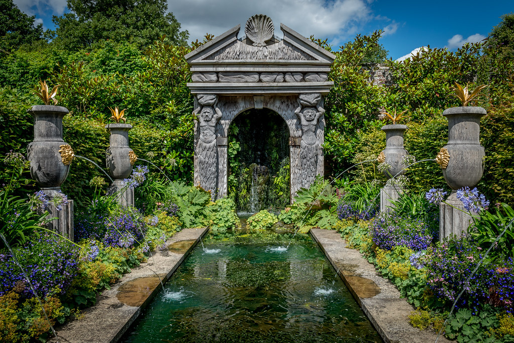 arundel gardens in full bloom Designed by Isabel & Julian … Flickr
