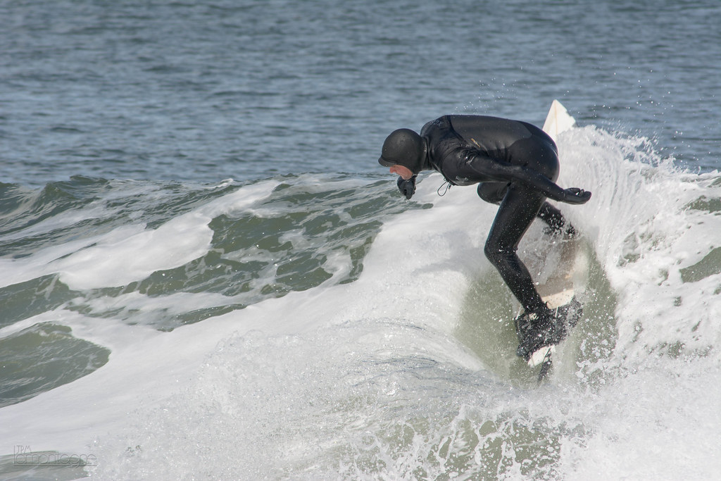 Spring Surfing in Nova Scotia Surfers brave the 2C teperat… Flickr