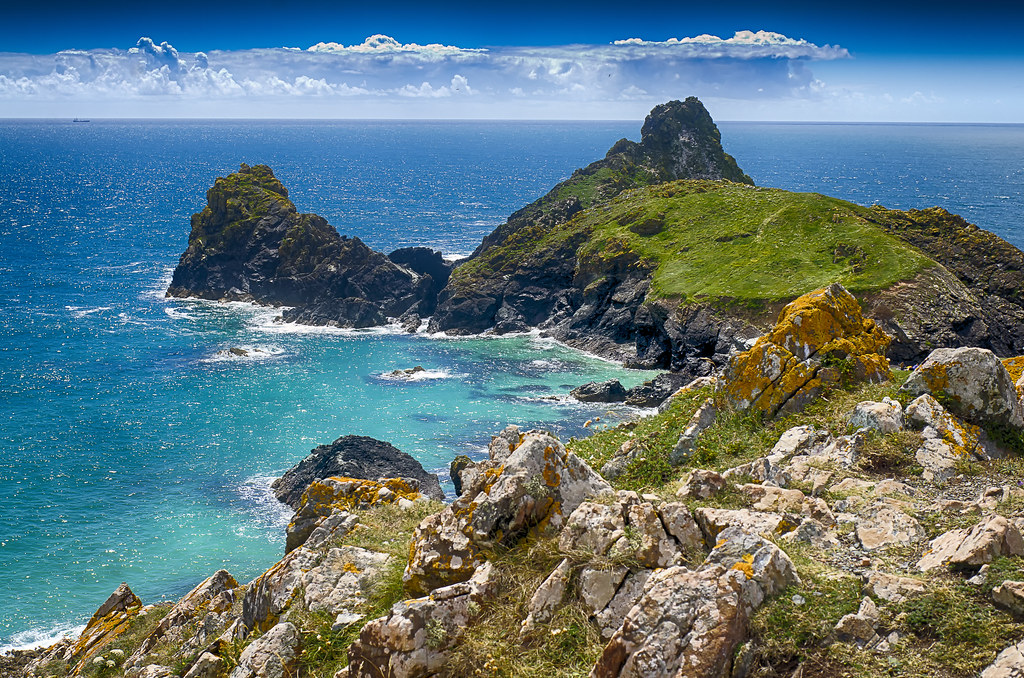 Kynance Cove This beautiful cove in the heart of Cornwall.… Flickr