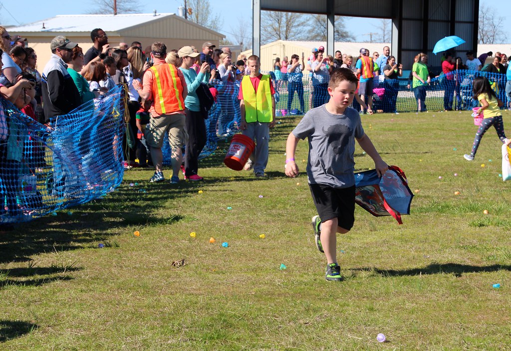 2015 Fayetteville Egg Drop 13 Pictures from the 2015 Fayet… Flickr