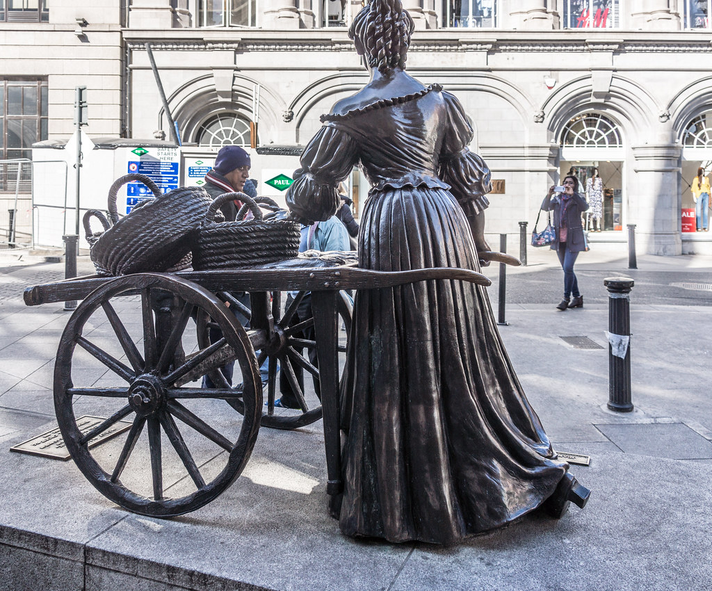 Cockles and Mussels or Molly Malone REF102818 In Dublin's… Flickr