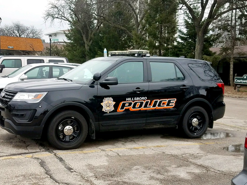 IL Hillsboro Police Department Taken by Aunt Inventorchris Flickr