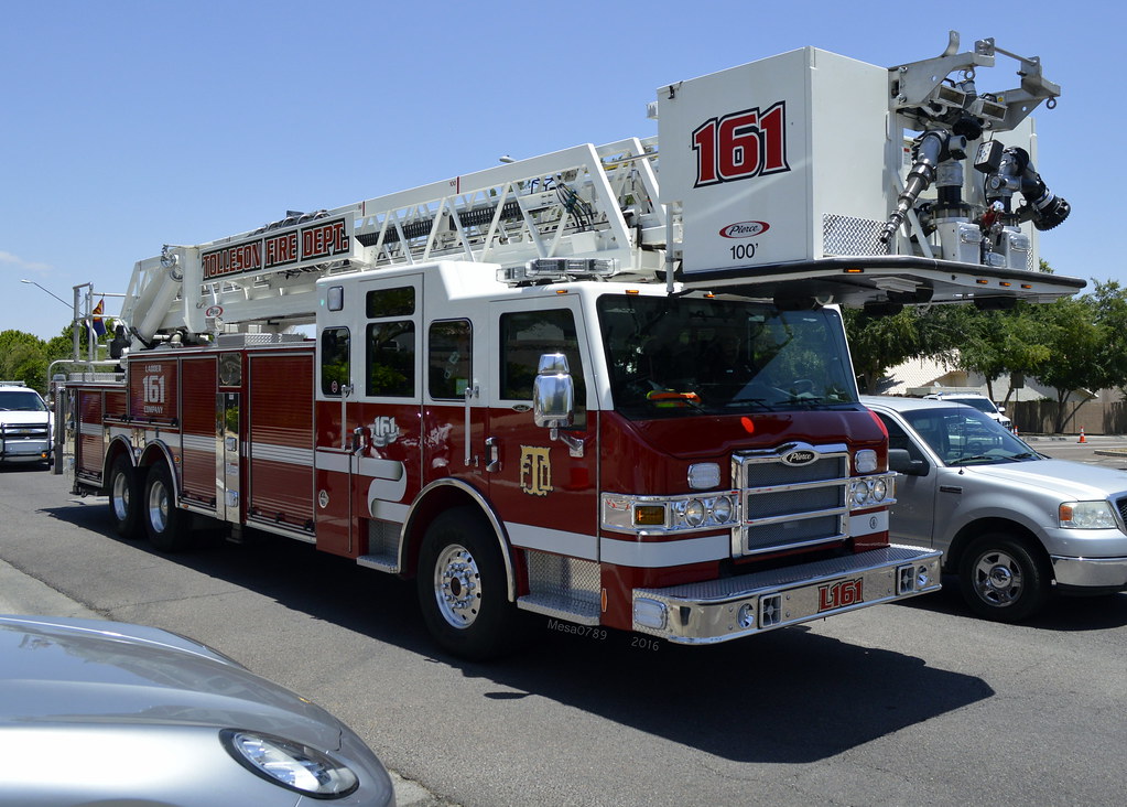 Tolleson Arizona Fire Department Pierce Velocity Ladder 161 a