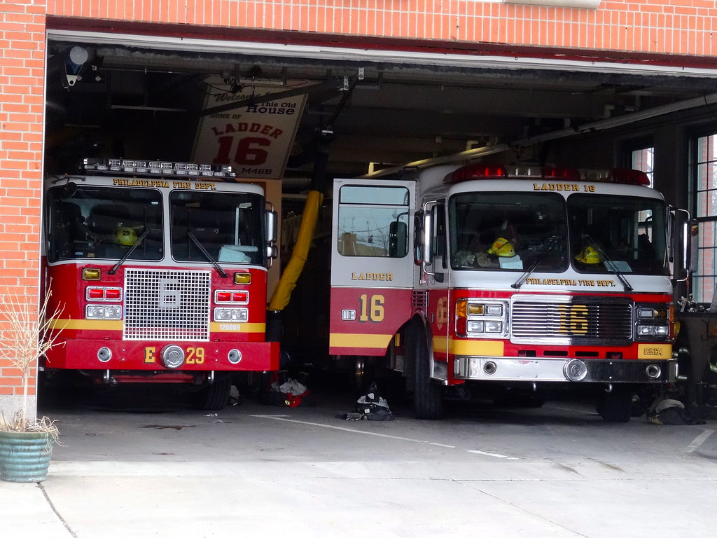 PFD Engine 29 & Ladder 16 | Philadelphia Fire Department Eng… | Flickr