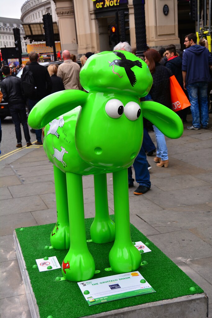 London Shaun In The City, The Gruffly Shaun By Axel Scheff… Flickr