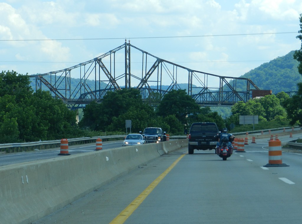 DSCN1777 The former Bellaire Interstate Toll Bridge seen f… Flickr