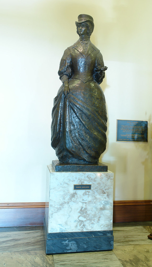 Bronze sculpture of Queen Adelaide Bronze sculpture of Que… Flickr