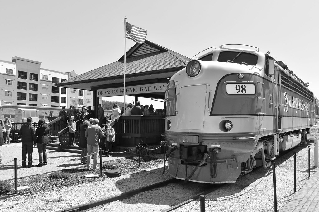 Branson Scenic Railway The Branson Scenic Railway operates… Flickr
