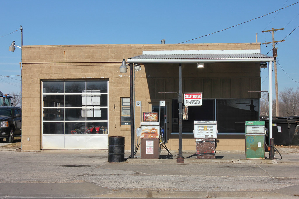 Texaco Station Effingham, KS Tom McLaughlin Flickr