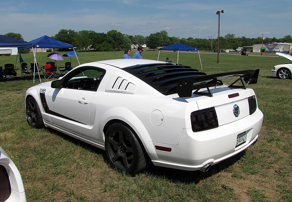 Phoenixville Car Show Roush 427 Mustang white Roush 427 Mu… Flickr