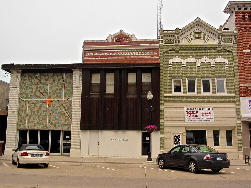 Three Buildings, Jefferson, IA Three very distinct buildin… Flickr