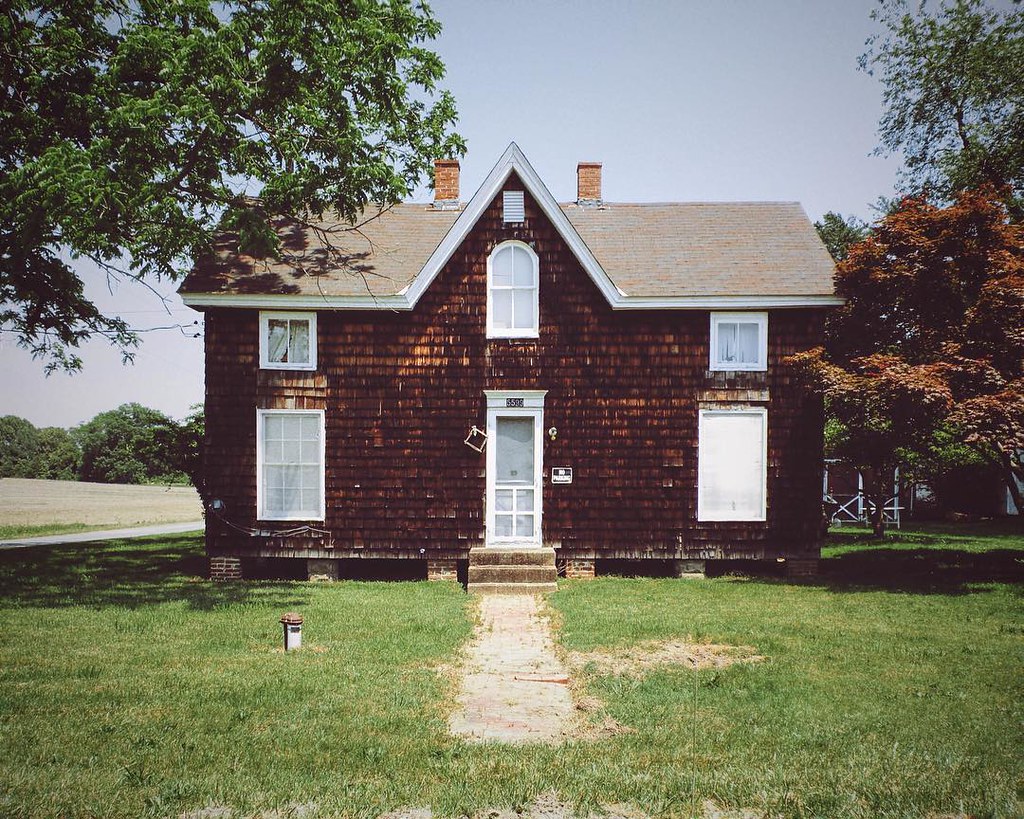 Cross Gable Cottage, built c.1900, Quaker Neck Landing, MD… Flickr