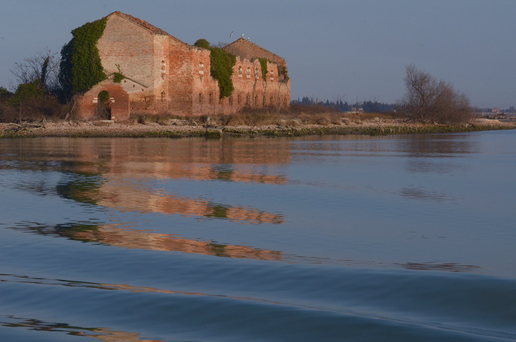 Madonna del Monte Ile abandonnée dans la lagune de Venise Corinne Queme Flickr