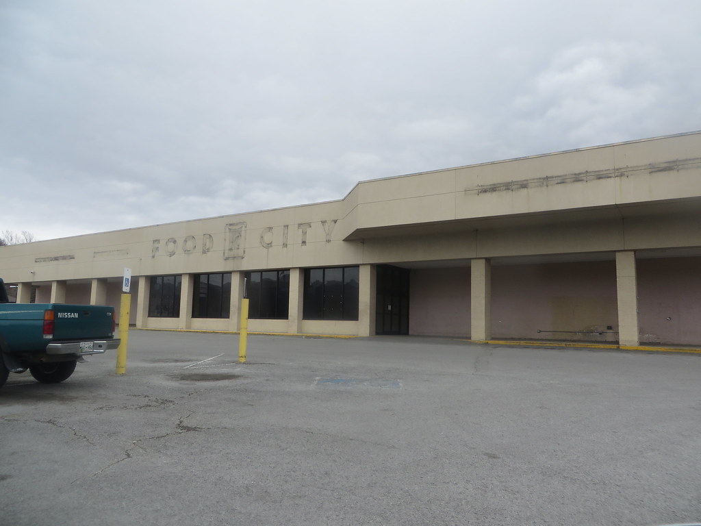 Former Food City Middlesboro, KY Jamie Middleton Flickr