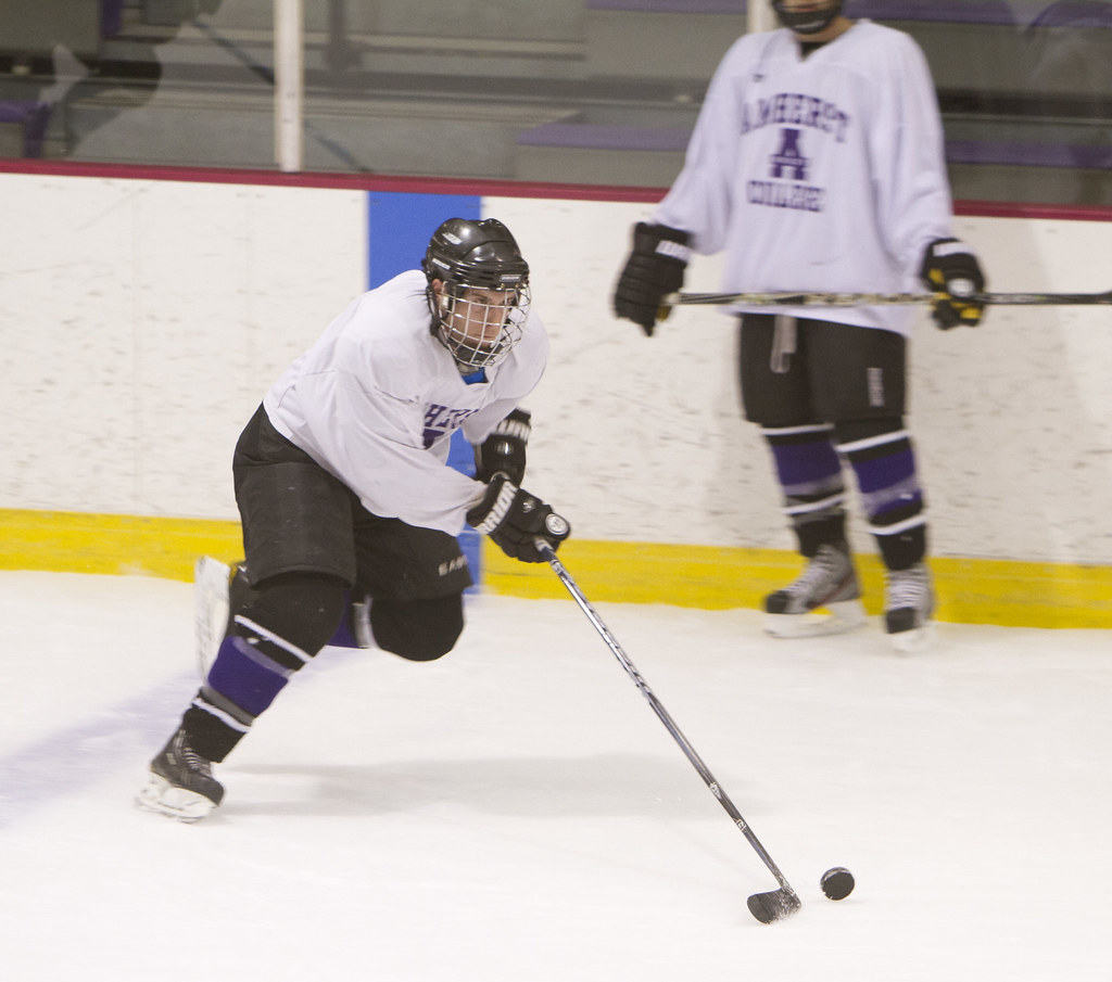 Men's Ice Hockey Season Preview Men's Ice Hockey practice … Flickr