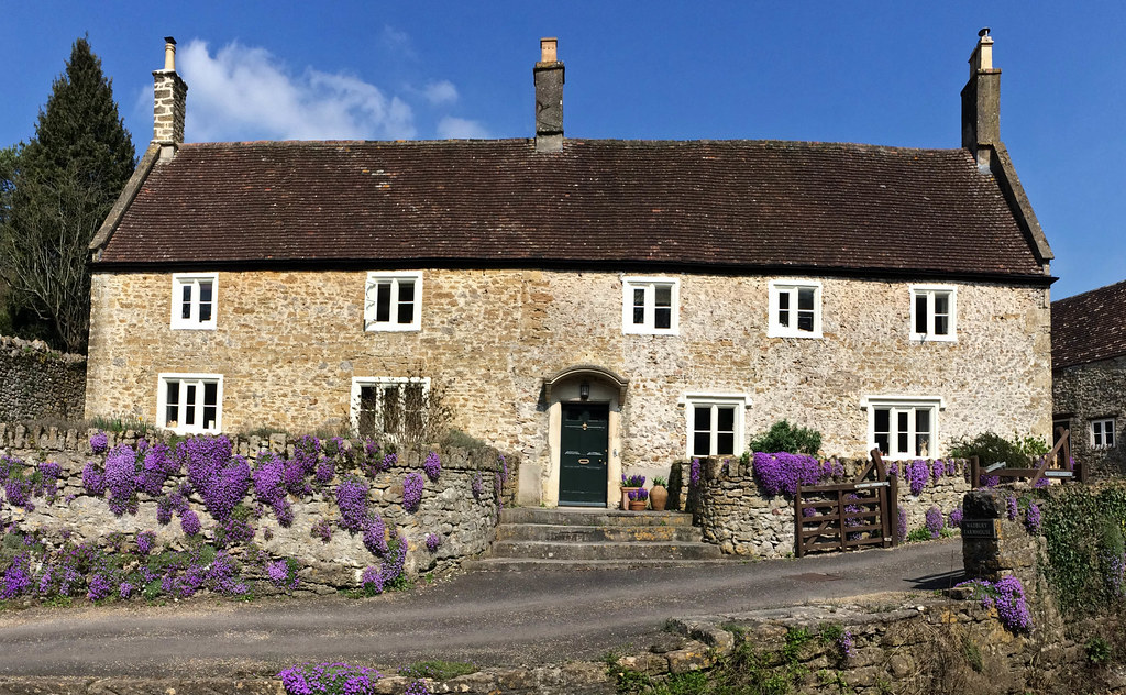 Wadbury Farmhouse in Mells, Somerset, England Taken using … Flickr