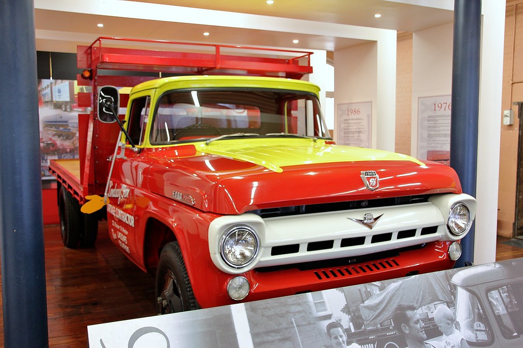 1957 Ford F500 table top truck 1957 Ford F500 table top tr… Flickr