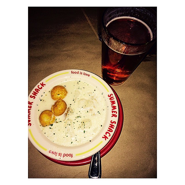 clam chowder w/ New England beer 🍺 TNPxBoston Kings Bost… Flickr