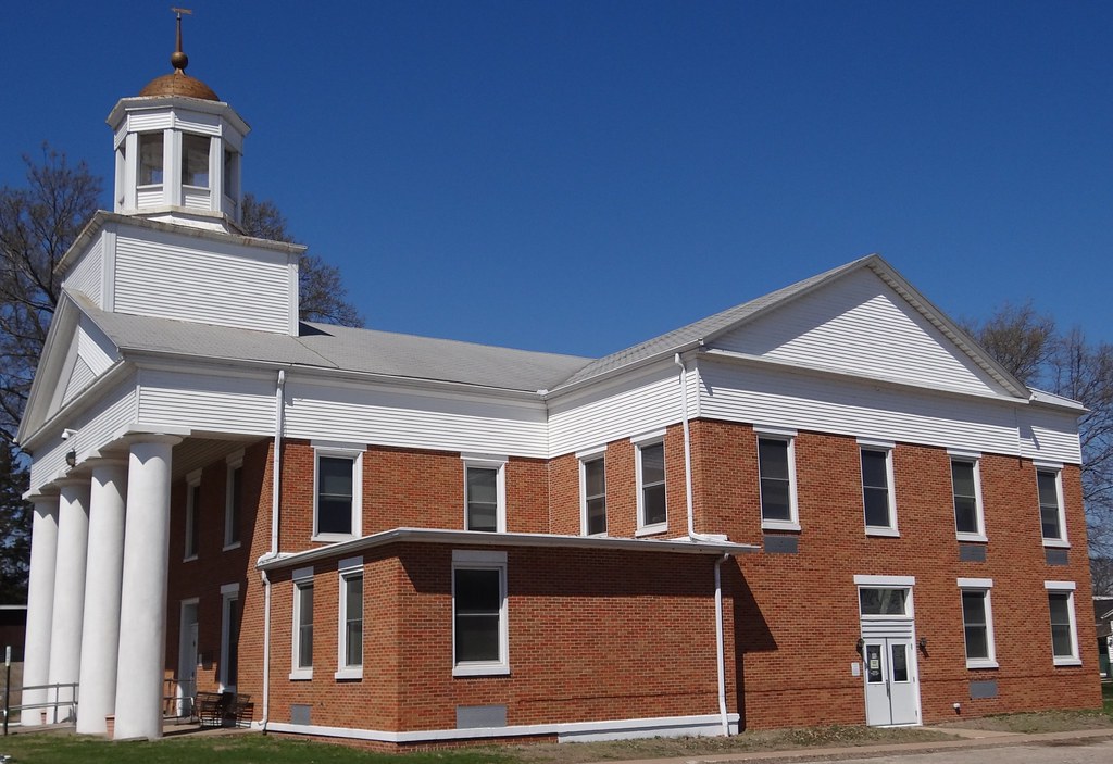 Courthouse Oquawka, IL2 Seth Gaines Flickr
