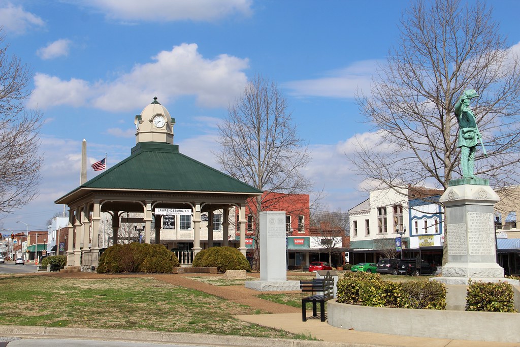 Old Courthouse Square (Lawrenceburg, Tennessee) Old Courth… Flickr