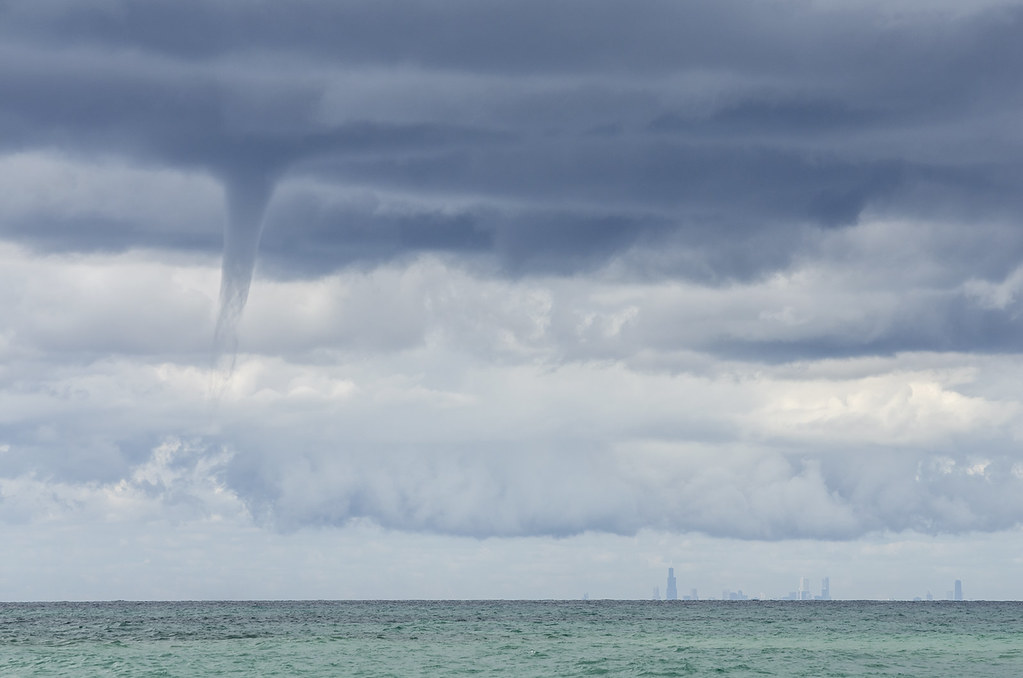 Waterspout Forming On Lake Michigan Several waterspouts fo… Flickr