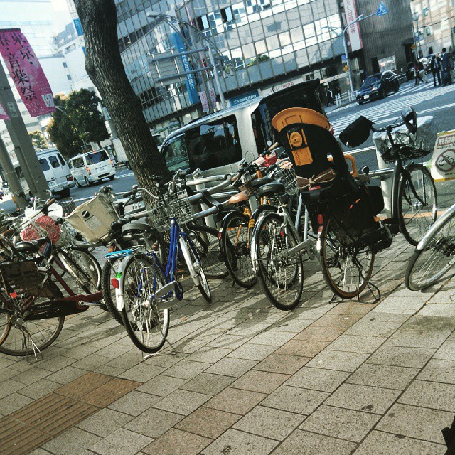 Gambar Orang Naik Sepeda