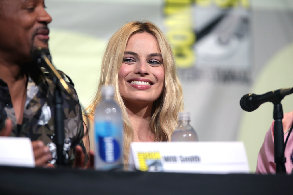 Margot Robbie Margot Robbie speaking at the 2016 San Diego… Flickr