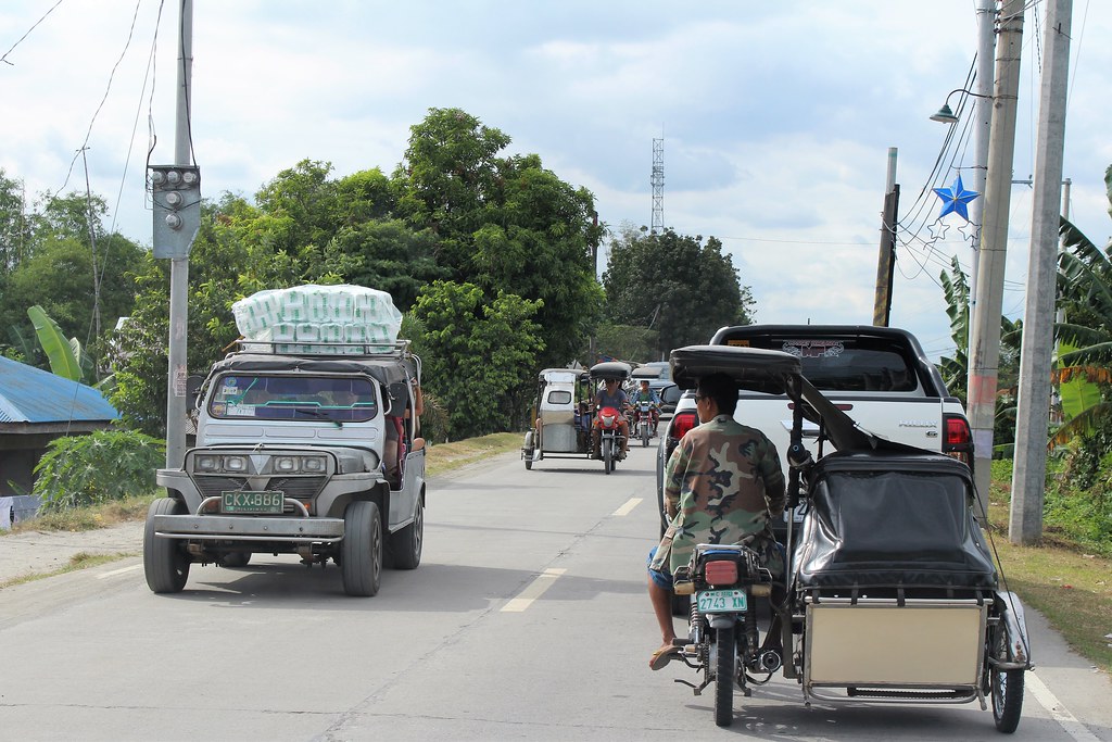 JEEP AND TRICYCLE Arayat Mainroad PINOY PHOTOGRAPHER Flickr