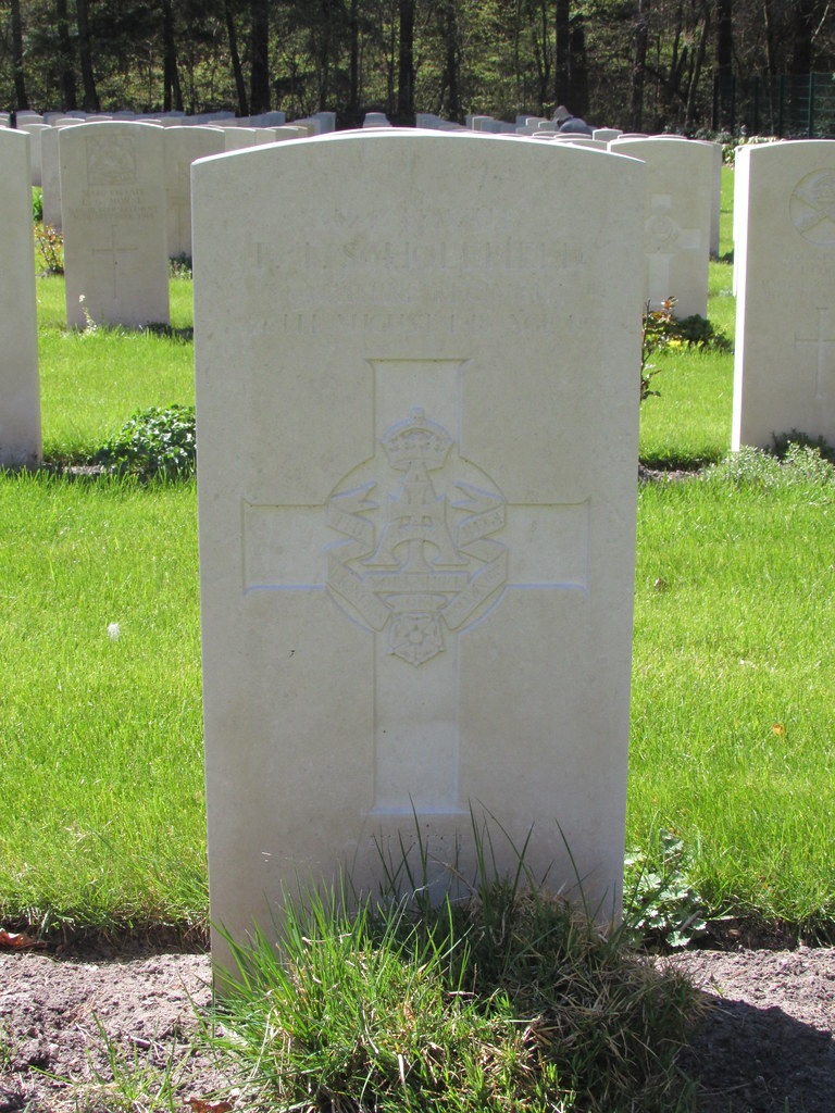 Berlin CWGC Berlin South Western Cemetery, Stahnsdorf (Be… Flickr