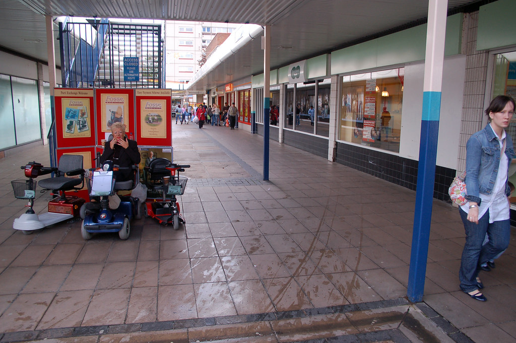 Chelmsley Wood shopping centre 4. A large, clean, early si… Flickr