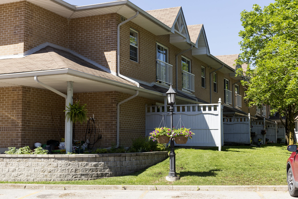 Kitchen Breedon Manor 40 Roselena Drive, Schomberg, Ontari… Flickr