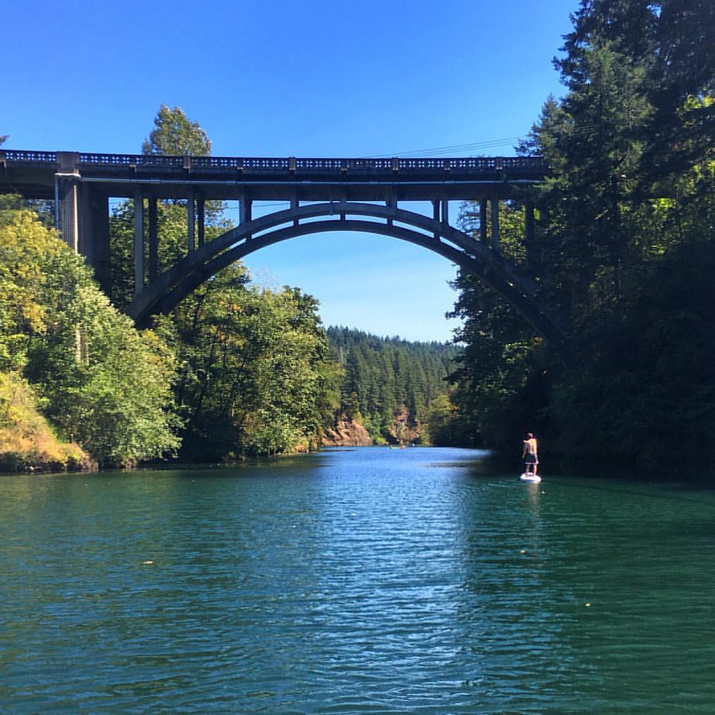 SUP'ing down Estacada Lake weloveoregon exploregon oreg… Flickr