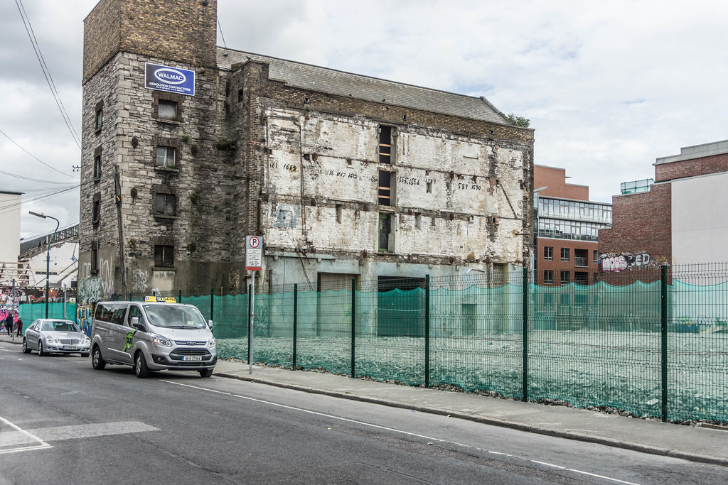 ALL THAT IS LEFT OF WINDMILL LANE RECORDING STUDIO [WHAT H… Flickr