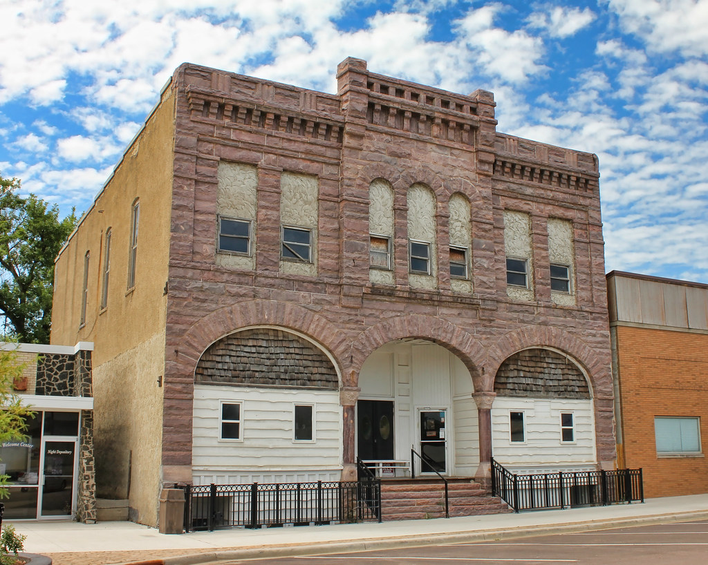 1897 Building Larchwood, IA Tom McLaughlin Flickr