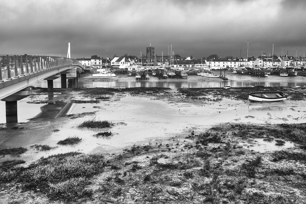 Stormy Shoreham Low tide in Shoreham by Sea...the place I … Flickr