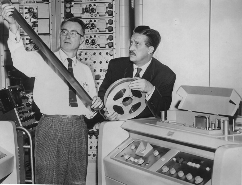 Berryhill & See & Ampex VTR1000 Lee Barryhill and Harold S… Flickr
