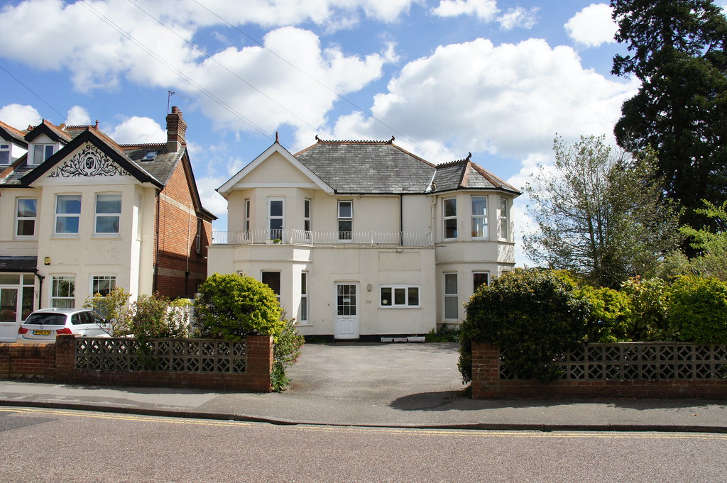Burnham Lodge, 71 Alumhurst Road, Westbourne, Bournemouth,… Flickr