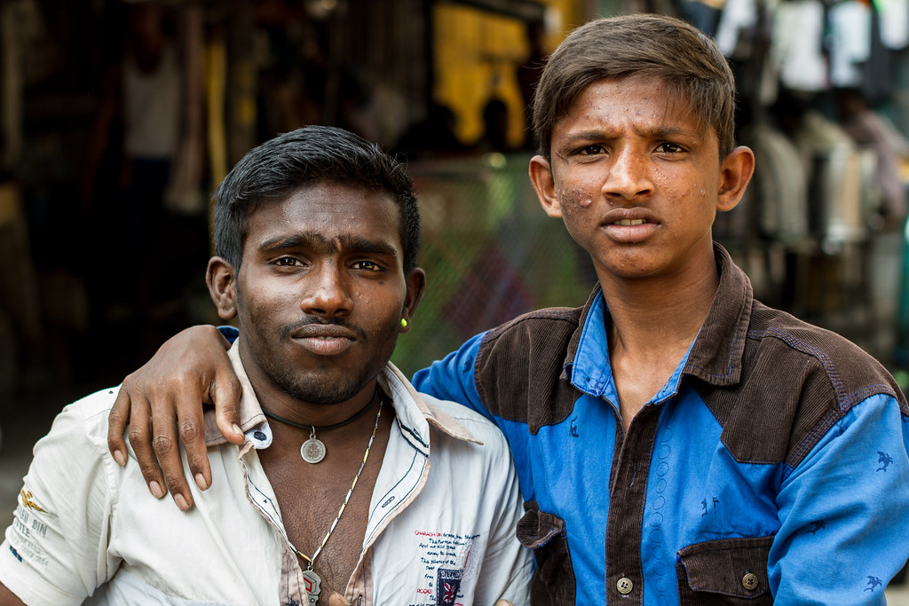 Indian Men, Mumbai Taken at Latitude/Longitude18.956153/7… Flickr