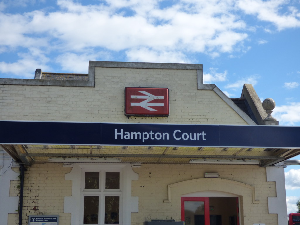 Hampton Court Station Flickr