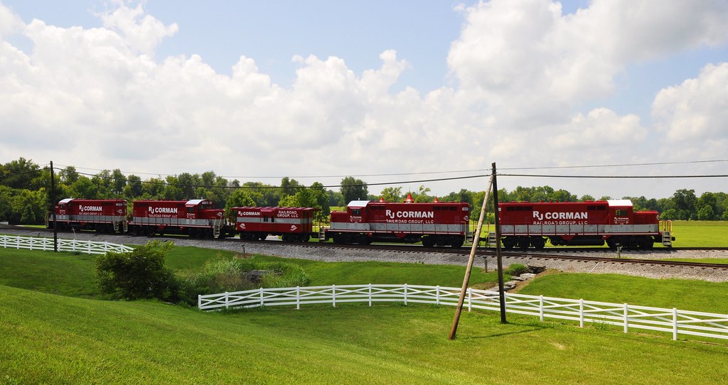 Nicholasville, Kentucky (2 of 2) An RJ Corman display alon… Flickr