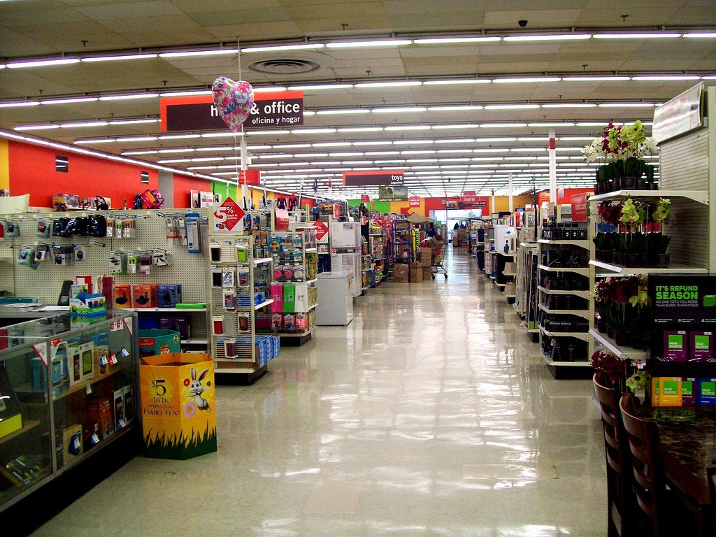 Mantua NJ Kmart Back Aisle 2 Back aisle of Mantua, NJ Kmar… Flickr