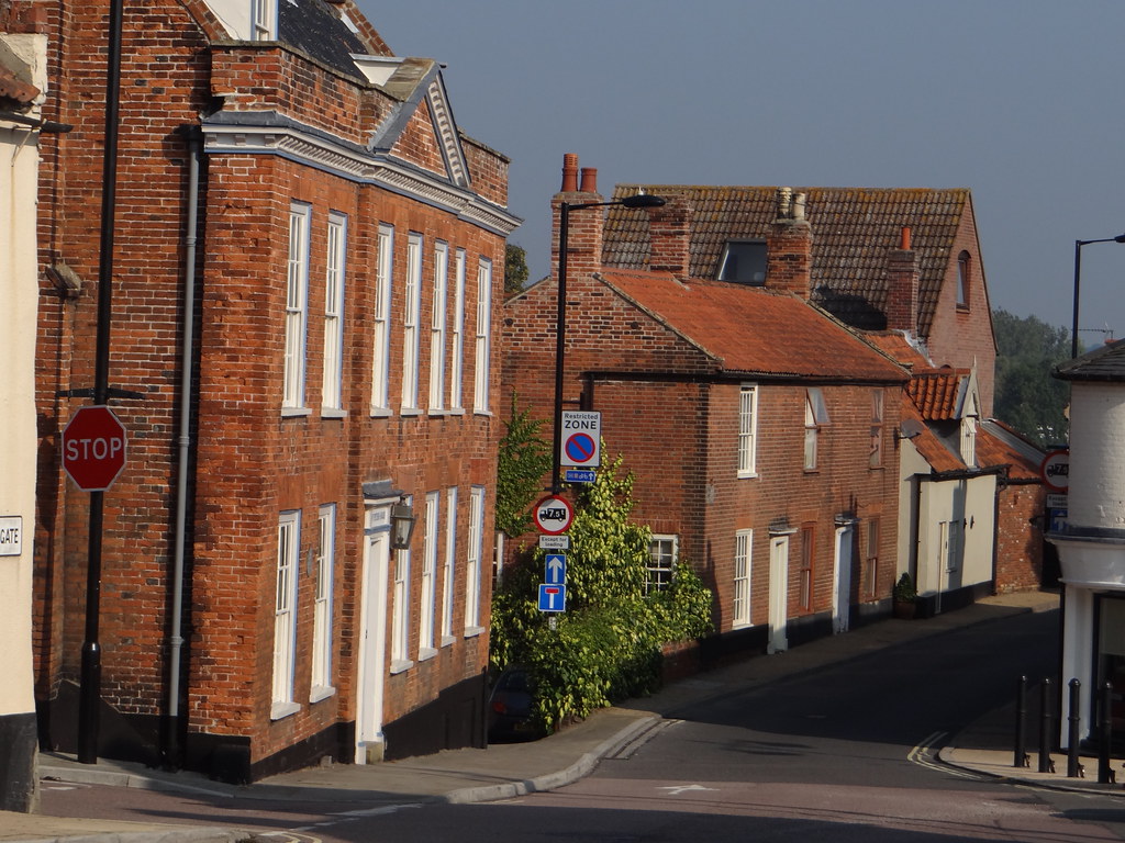 DSC07700 houses in Beccles, Suffolk. markgeneva Flickr