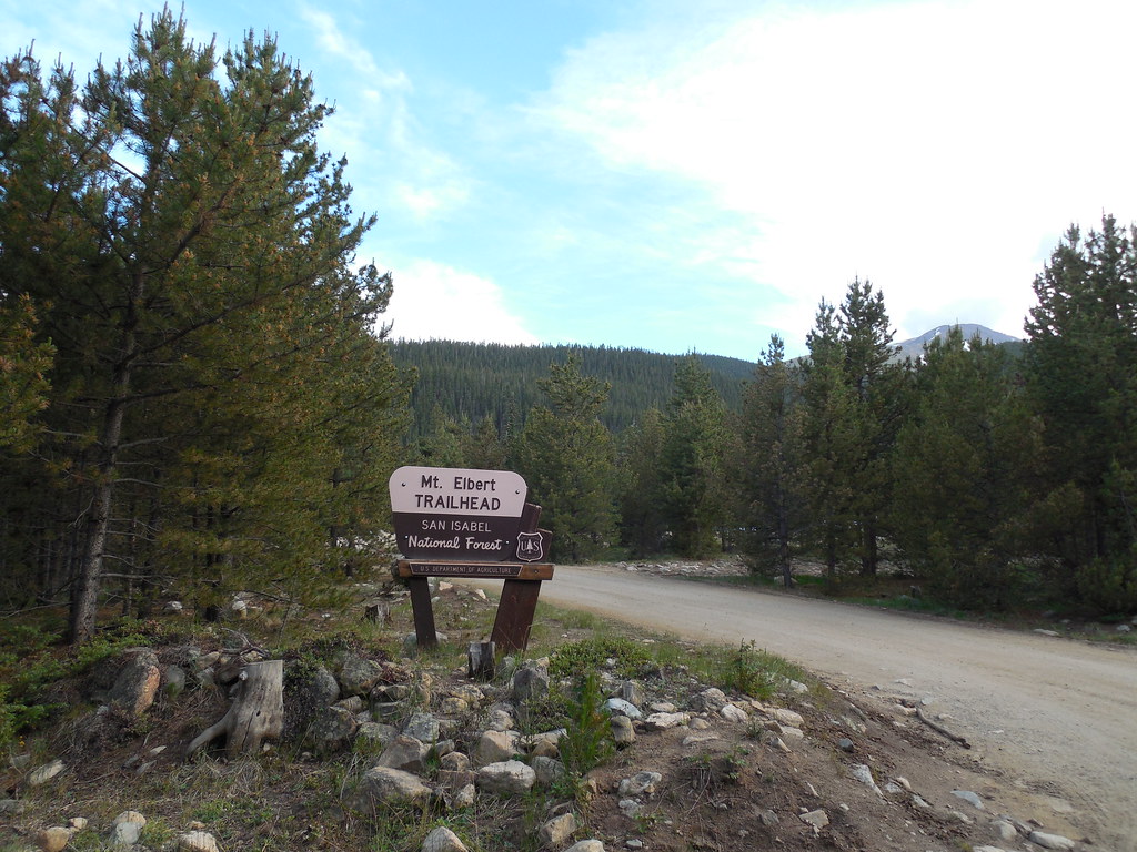 Mt Elbert Trailhead Parking Lot San Isabel National Forest… Flickr